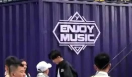 宁哥最新邻居爆料新闻,揭秘宁哥生活背后惊人真相！